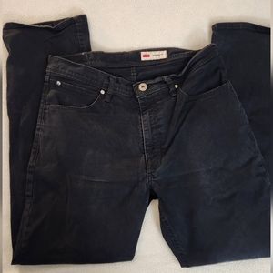 Wrangler Mens 33x30 Straight Fit